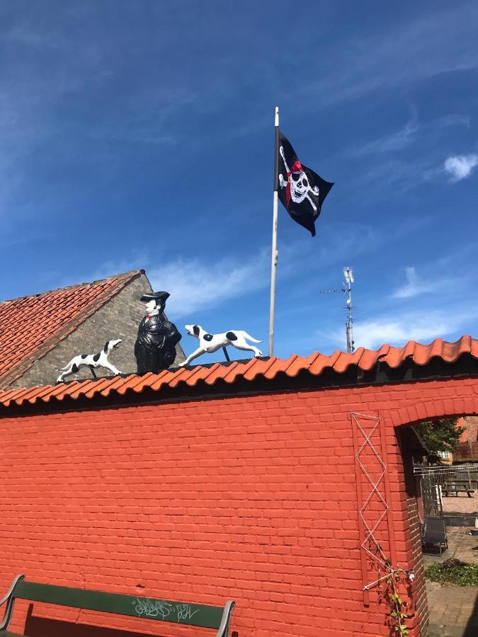 Toldboden Anno 1684 Appartement Rønne Buitenkant foto
