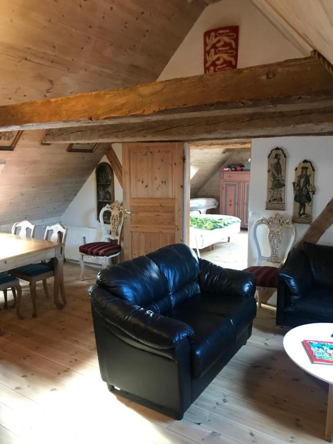 Toldboden Anno 1684 Appartement Rønne Buitenkant foto